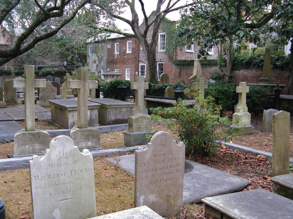 St. Philip's Graveyard | Charleston South Carolina | Real Haunted Place